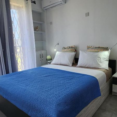 Sandstone Luxury 2 Bedroom Apartment With Lift And Common Pool Flic-en-Flacq Екстериор снимка
