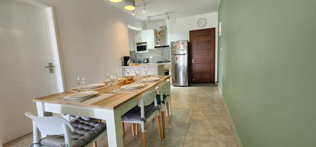 Sandstone Luxury 2 Bedroom Apartment With Lift And Common Pool Flic-en-Flacq Екстериор снимка
