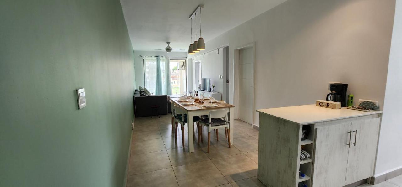 Sandstone Luxury 2 Bedroom Apartment With Lift And Common Pool Flic-en-Flacq Екстериор снимка
